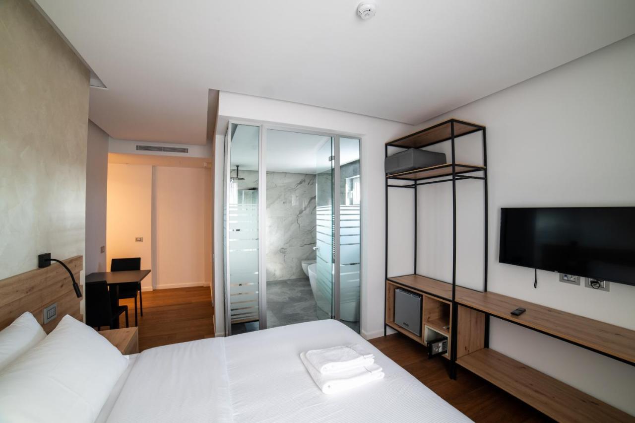 Grandi 32 Boutique Residence Segrate Quarto foto